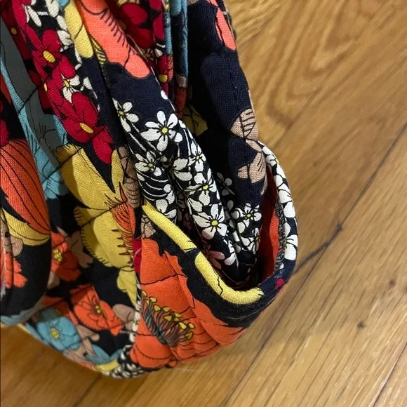NWT Vera Bradley Floral Quilted Women's Frame Bag - Picture 3 of 11